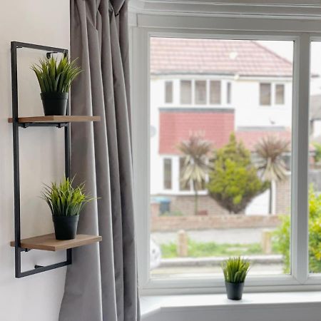 לונדון Cosy Bright Studio Apartment Close To Wembley Stadium מראה חיצוני תמונה