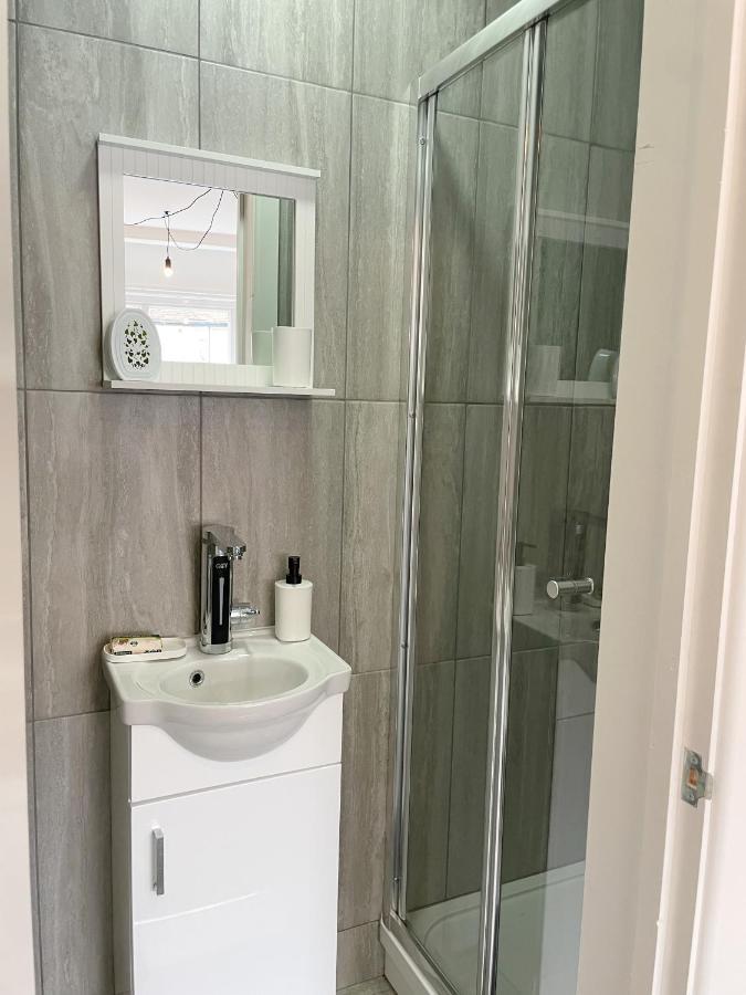 לונדון Cosy Bright Studio Apartment Close To Wembley Stadium מראה חיצוני תמונה