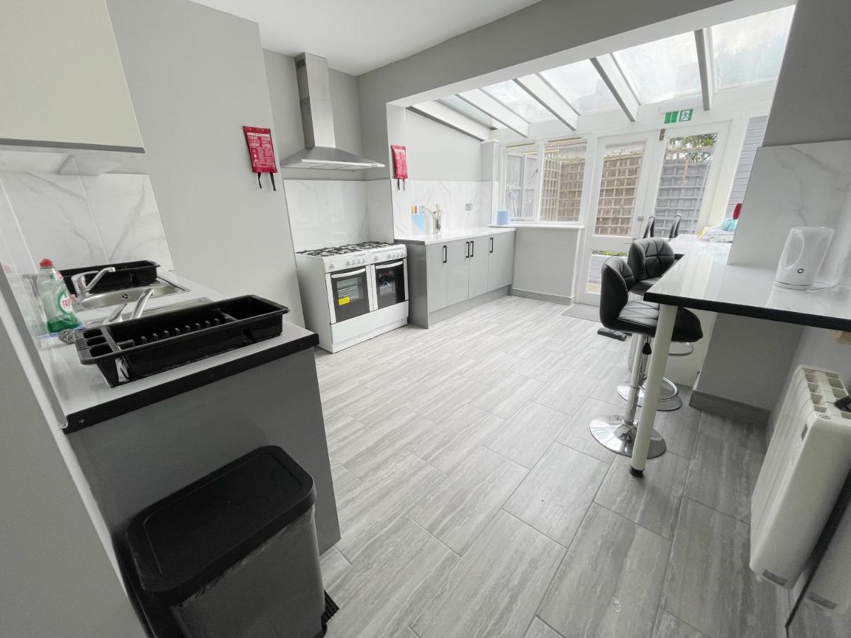 לונדון Cosy Bright Studio Apartment Close To Wembley Stadium מראה חיצוני תמונה
